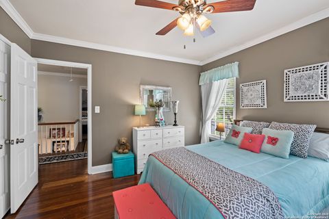 Single Family Residence in Beeville TX 1001 N Adams St 44.jpg