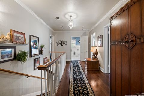 Single Family Residence in Beeville TX 1001 N Adams St 37.jpg