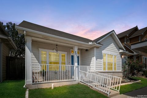 Single Family Residence in San Antonio TX 2411 Crown Crossing.jpg