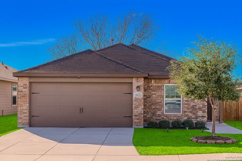 Single Family Residence in Von Ormy TX 15023 Harbor Landing.jpg