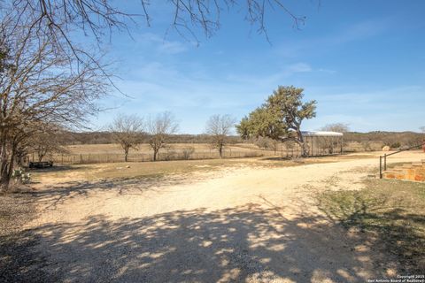 Mixed Use in Medina TX 14157 State Highway 16 18.jpg