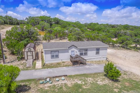 Manufactured Home in Bandera TX 385 Ridge Trail.jpg