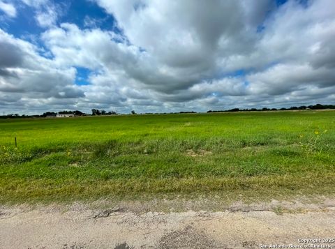  in Devine TX 1369 County Road 664.jpg
