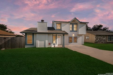 Single Family Residence in San Antonio TX 9634 Adams Hill Dr.jpg