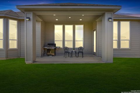 Single Family Residence in Boerne TX 129 Haverton Ct 23.jpg