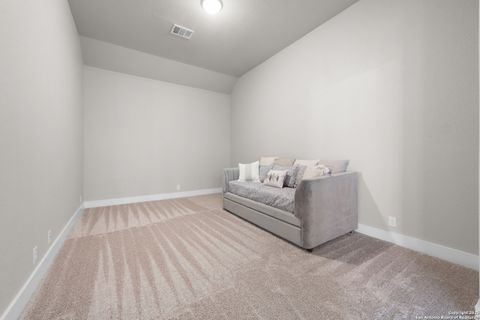 Single Family Residence in Boerne TX 129 Haverton Ct 15.jpg