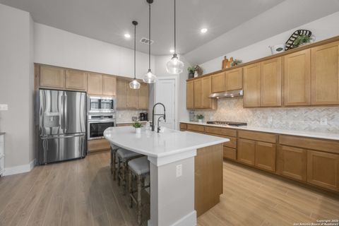 Single Family Residence in Boerne TX 129 Haverton Ct 7.jpg
