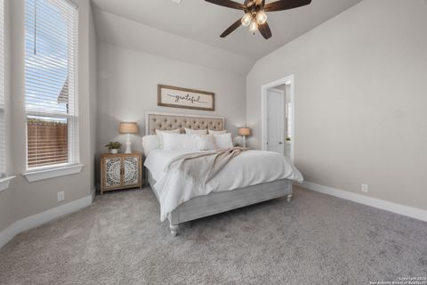 Single Family Residence in Boerne TX 129 Haverton Ct 11.jpg