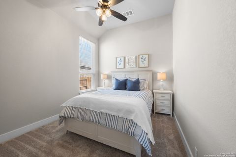 Single Family Residence in Boerne TX 129 Haverton Ct 20.jpg