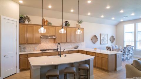 Single Family Residence in Boerne TX 129 Haverton Ct 6.jpg