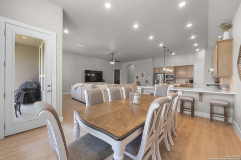 Single Family Residence in Boerne TX 129 Haverton Ct 9.jpg