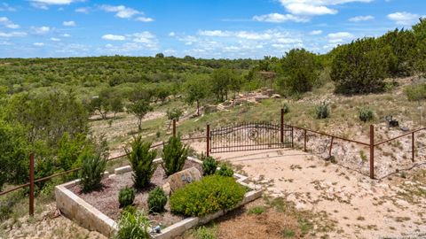  in Hondo TX 260 County Road 367.jpg