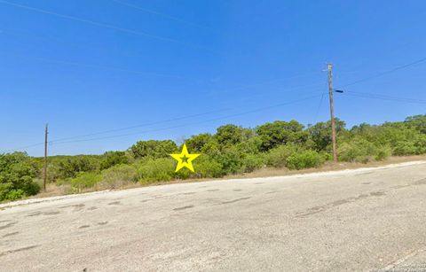  in Mico TX 282 County Road 2755 1.jpg