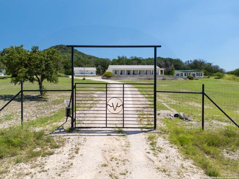 Farm in Medina TX 456 Rain Rd 81.jpg