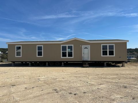 Manufactured Home in Bandera TX 267 Tejas 12.jpg