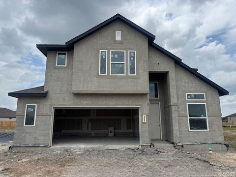 Single Family Residence in Castroville TX 121 Cherrybark Oak.jpg