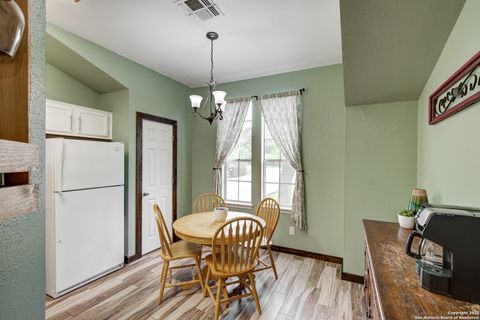 Single Family Residence in Mico TX 350 County Road 2700 18.jpg