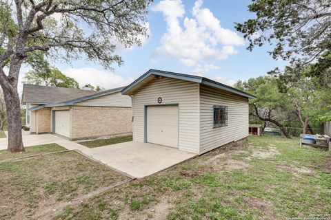 Single Family Residence in Mico TX 350 County Road 2700 41.jpg