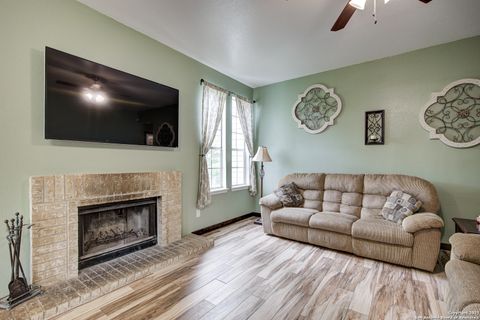 Single Family Residence in Mico TX 350 County Road 2700 9.jpg