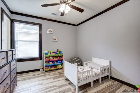 Single Family Residence in Mico TX 350 County Road 2700 30.jpg