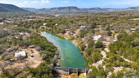 Single Family Residence in Tarpley TX 668 Indian Mound Rd.jpg