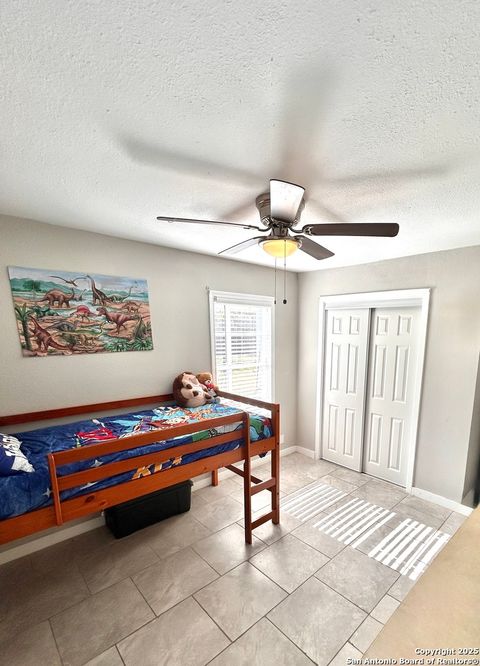 Single Family Residence in Beeville TX 1504 E Bowie Street 7.jpg