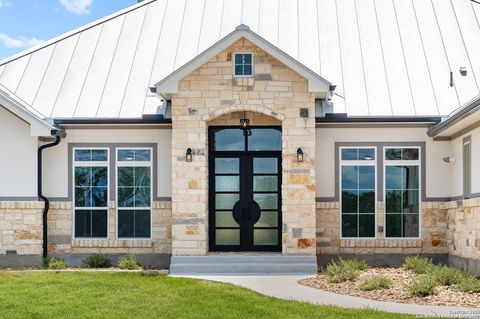 Single Family Residence in Bandera TX 3828 Palomino Springs.jpg