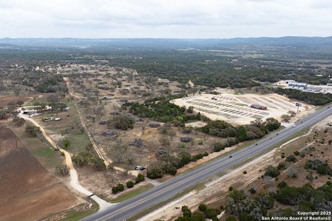 Farm in Bandera TX 4715 S Highway 16 2.jpg