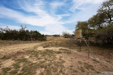 Farm in Bandera TX 4715 S Highway 16 21.jpg