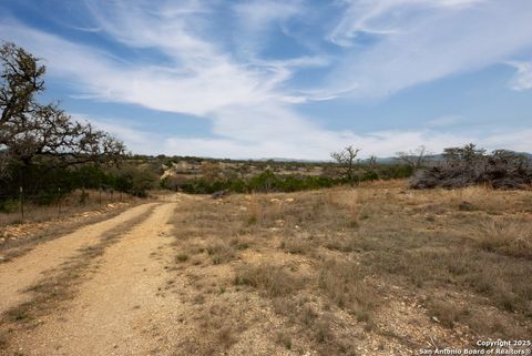 Farm in Bandera TX 4715 S Highway 16 20.jpg