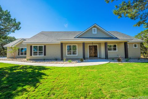 Single Family Residence in Bandera TX 108 Palomino Springs.jpg