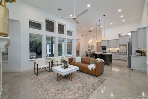 Single Family Residence in Mico TX 303 Pr 1733 6.jpg