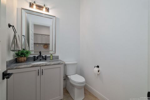 Single Family Residence in Mico TX 303 Pr 1733 25.jpg