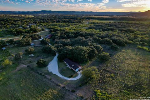 Farm in Vanderpool TX 609 B & R Rd.jpg