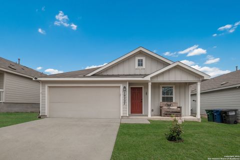 Single Family Residence in San Antonio TX 10227 Robbins Creek.jpg