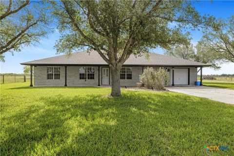 Single Family Residence in Woodsboro TX 571 Fm 1360.jpg