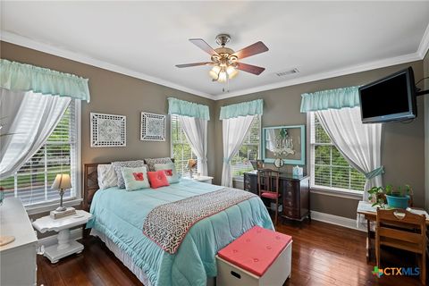Single Family Residence in Beeville TX 1001 N Adams Street 34.jpg