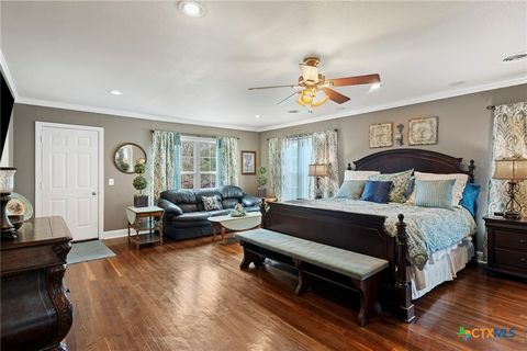 Single Family Residence in Beeville TX 1001 N Adams Street 27.jpg
