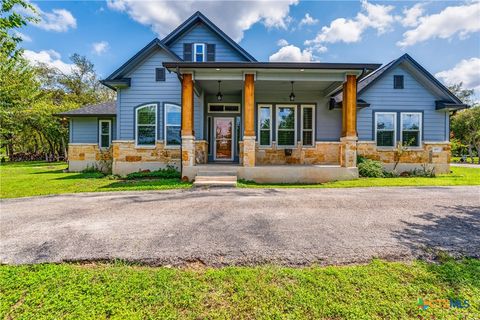 Single Family Residence in San Antonio TX 425 County Road 3830.jpg