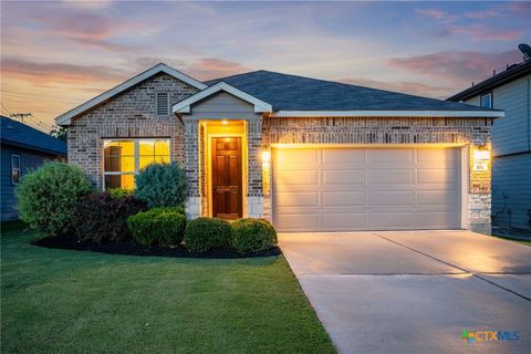 Single Family Residence in New Braunfels TX 891 Noel Forest.jpg