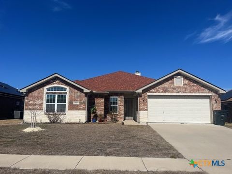 Single Family Residence in Killeen TX 2107 Golden Eagle Drive.jpg
