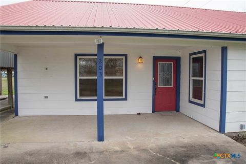 Single Family Residence in Austwell TX 203 Gisler Street.jpg