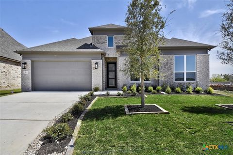 Single Family Residence in Castroville TX 287 Lacey Oak.jpg