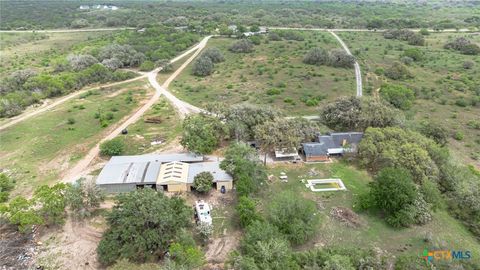 Farm in Beeville TX 3019 FM 673 4.jpg