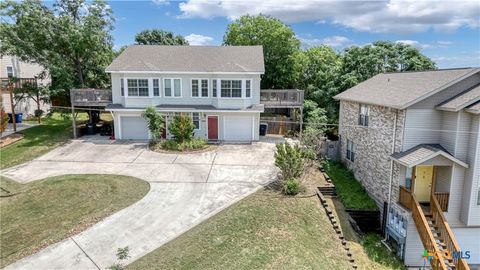 Duplex in New Braunfels TX 1264 Hillcrest Drive.jpg