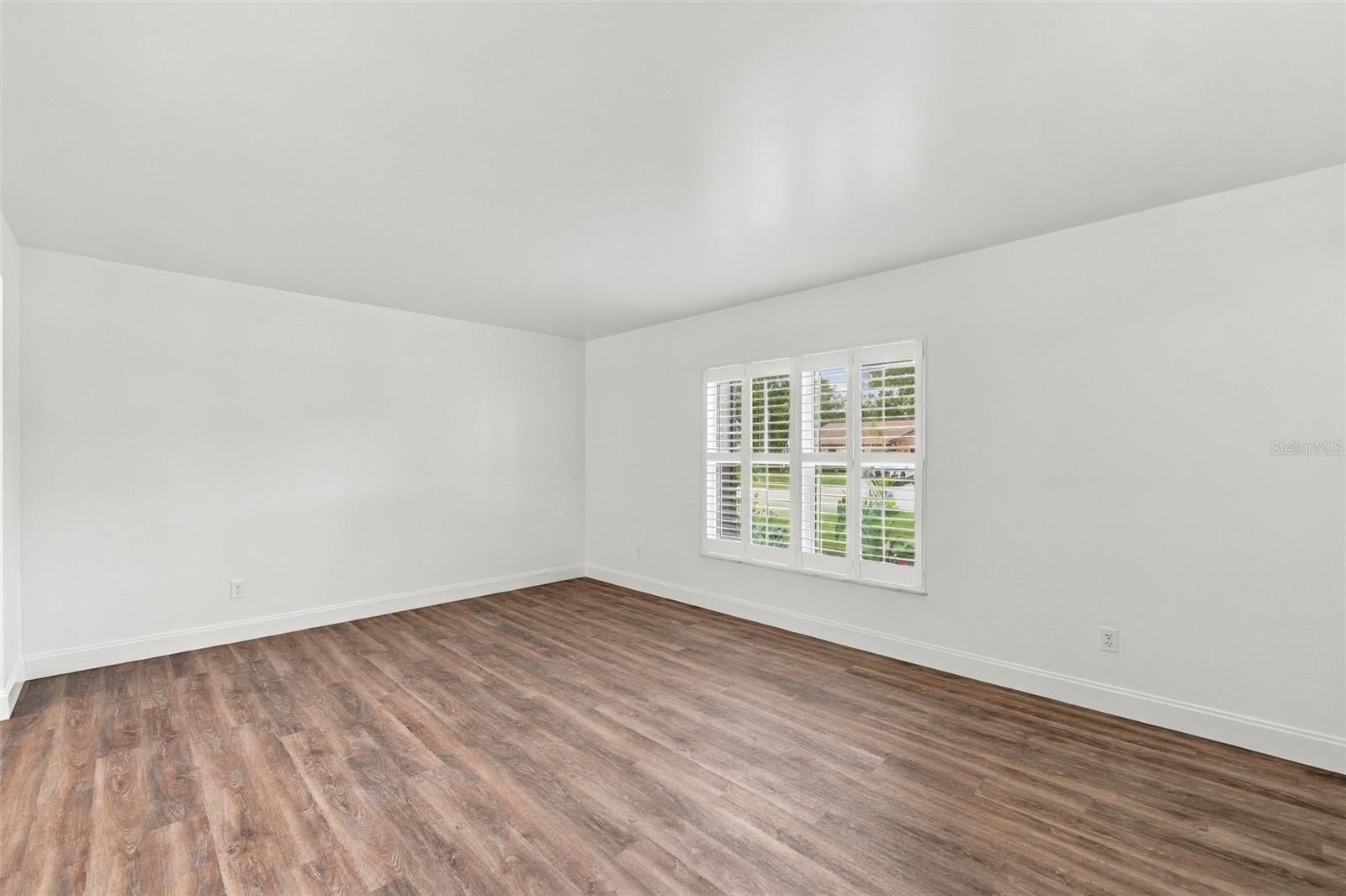 6107 Oak Fern Ct, Temple Terrace, FL 33617 photo
