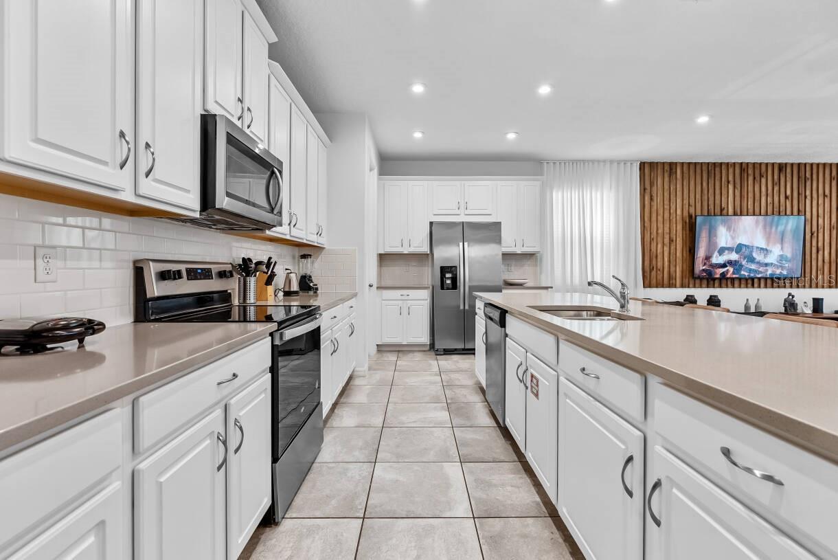 2145 Fleming Mist Pl, Kissimmee, FL 34747 photo