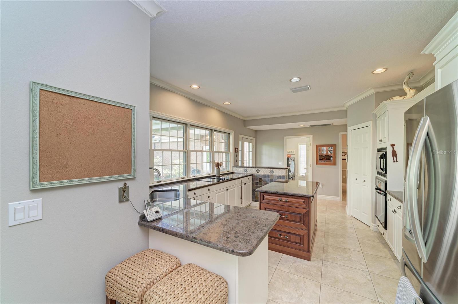 3706 Avenida Madera, Bradenton, FL 34210 photo