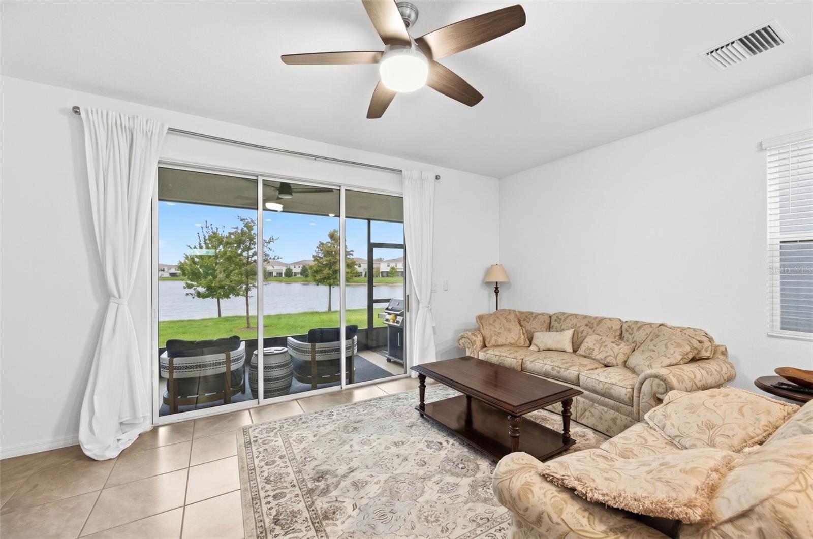 369 Mangrove Shade Cir, Apollo Beach, FL 33572 photo