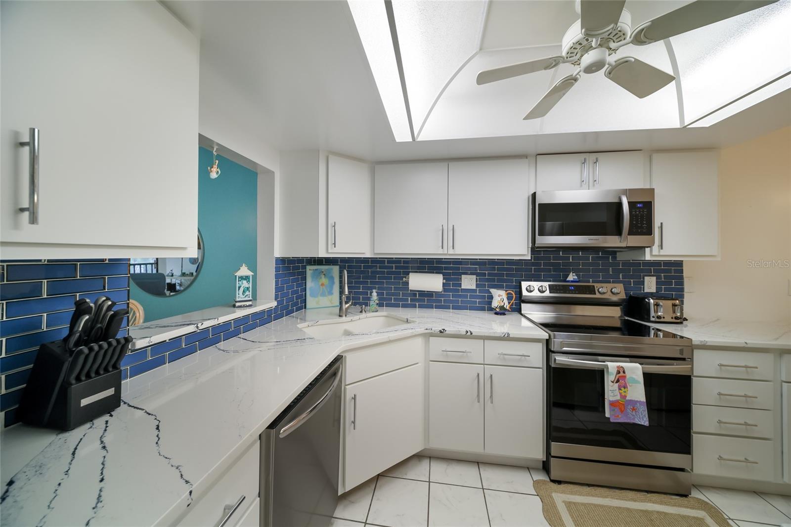 3705 E Bay Drive 115, Holmes Beach, FL 34217 photo